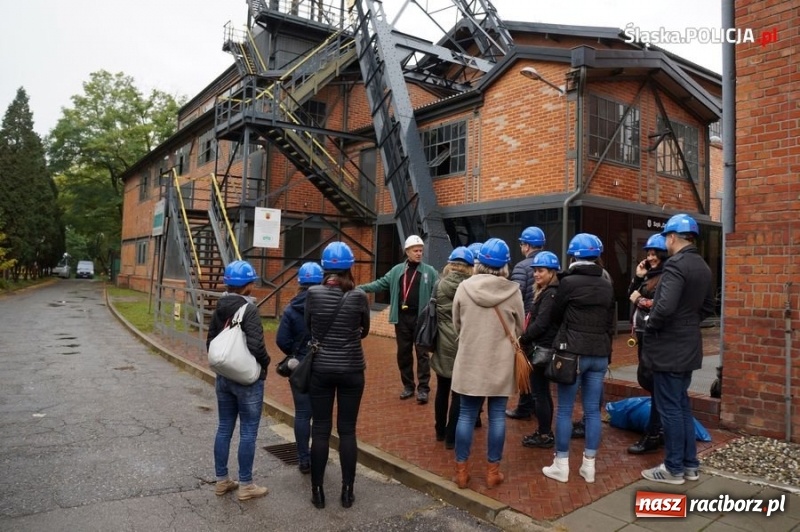 Zdjęcie w galerii na portalu naszraciborz.pl: Oficerowie prasowi policji szkolili się w Katowicach  wiadomości z regionu