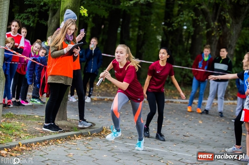 Zdjęcie w galerii na portalu naszraciborz.pl: Gminne sztafetowe biegi przełajowe w Tworkowie wiadomości z regionu