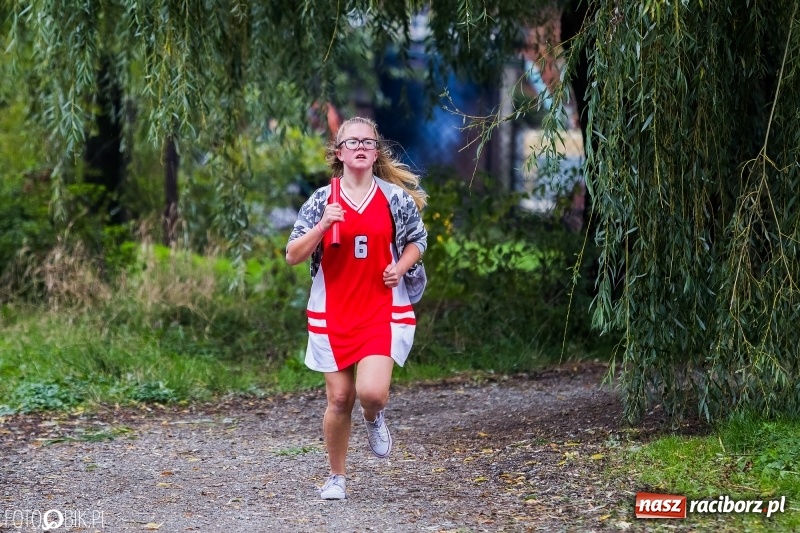 Zdjęcie w galerii na portalu naszraciborz.pl: Gminne sztafetowe biegi przełajowe w Tworkowie wiadomości z regionu