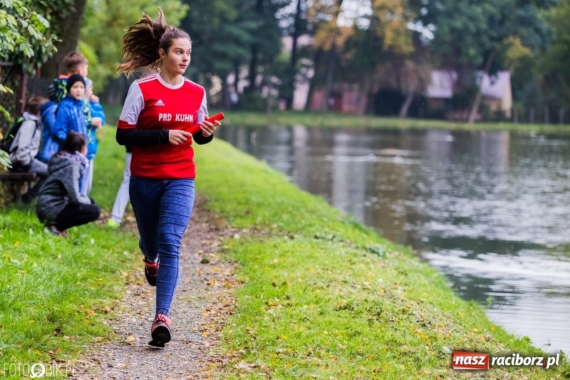 Zdjęcie w galerii na portalu naszraciborz.pl: Gminne sztafetowe biegi przełajowe w Tworkowie wiadomości z regionu