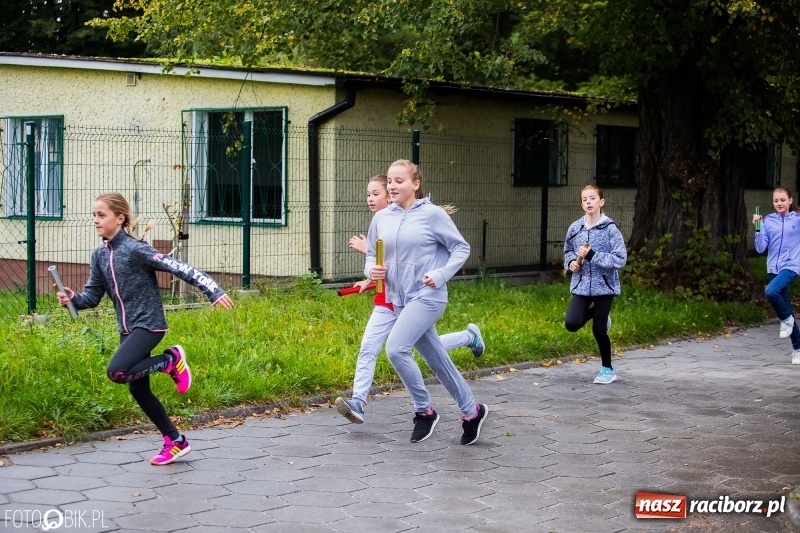 Zdjęcie w galerii na portalu naszraciborz.pl: Gminne sztafetowe biegi przełajowe w Tworkowie wiadomości z regionu
