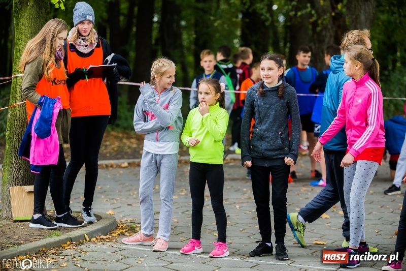 Zdjęcie w galerii na portalu naszraciborz.pl: Gminne sztafetowe biegi przełajowe w Tworkowie wiadomości z regionu