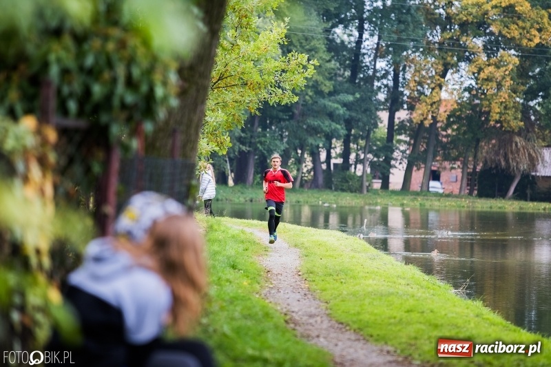 Zdjęcie w galerii na portalu naszraciborz.pl: Gminne sztafetowe biegi przełajowe w Tworkowie wiadomości z regionu
