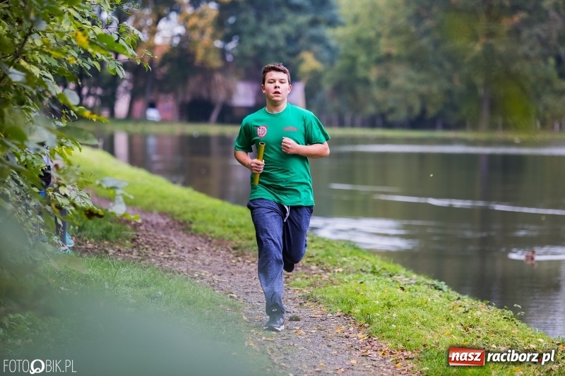 Zdjęcie w galerii na portalu naszraciborz.pl: Gminne sztafetowe biegi przełajowe w Tworkowie wiadomości z regionu