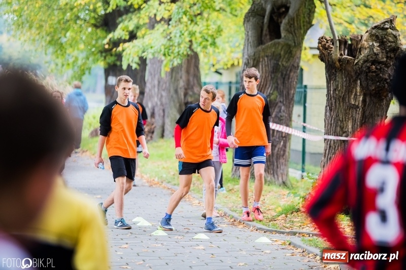 Zdjęcie w galerii na portalu naszraciborz.pl: Gminne sztafetowe biegi przełajowe w Tworkowie wiadomości z regionu