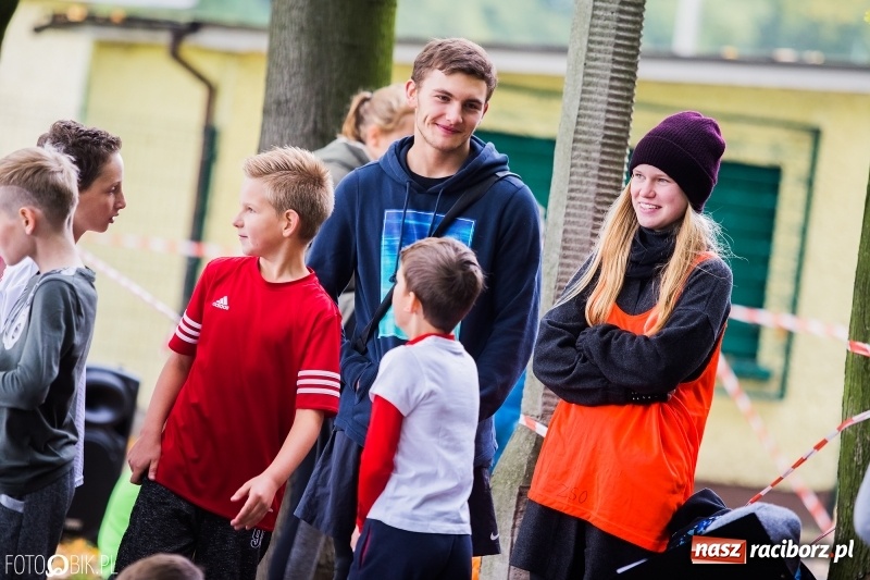 Zdjęcie w galerii na portalu naszraciborz.pl: Gminne sztafetowe biegi przełajowe w Tworkowie wiadomości z regionu