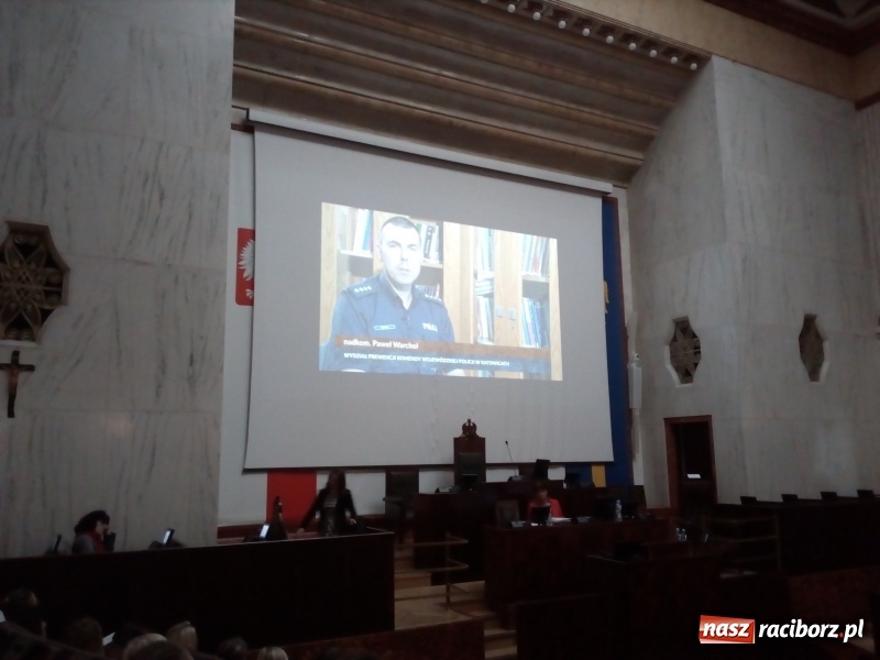 Zdjęcie w galerii na portalu naszraciborz.pl: Katowicka premiera raciborskiego filmu  wiadomości z regionu