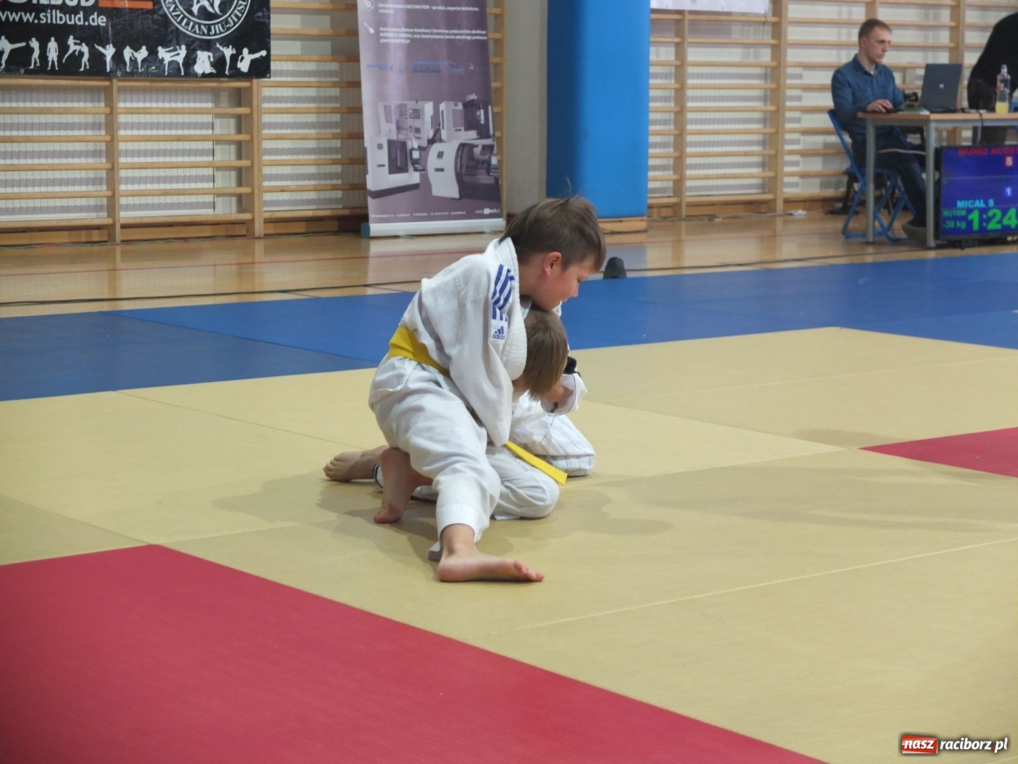 Zdjęcie w galerii na portalu naszraciborz.pl: Najmłodsi Łamatorzy na turnieju w Katowicach wiadomości z regionu