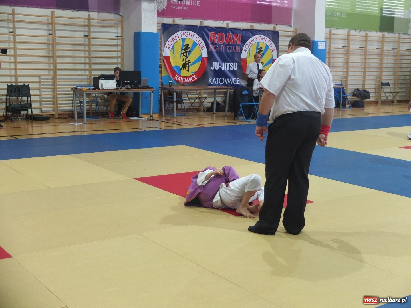 Zdjęcie w galerii na portalu naszraciborz.pl: Najmłodsi Łamatorzy na turnieju w Katowicach wiadomości z regionu