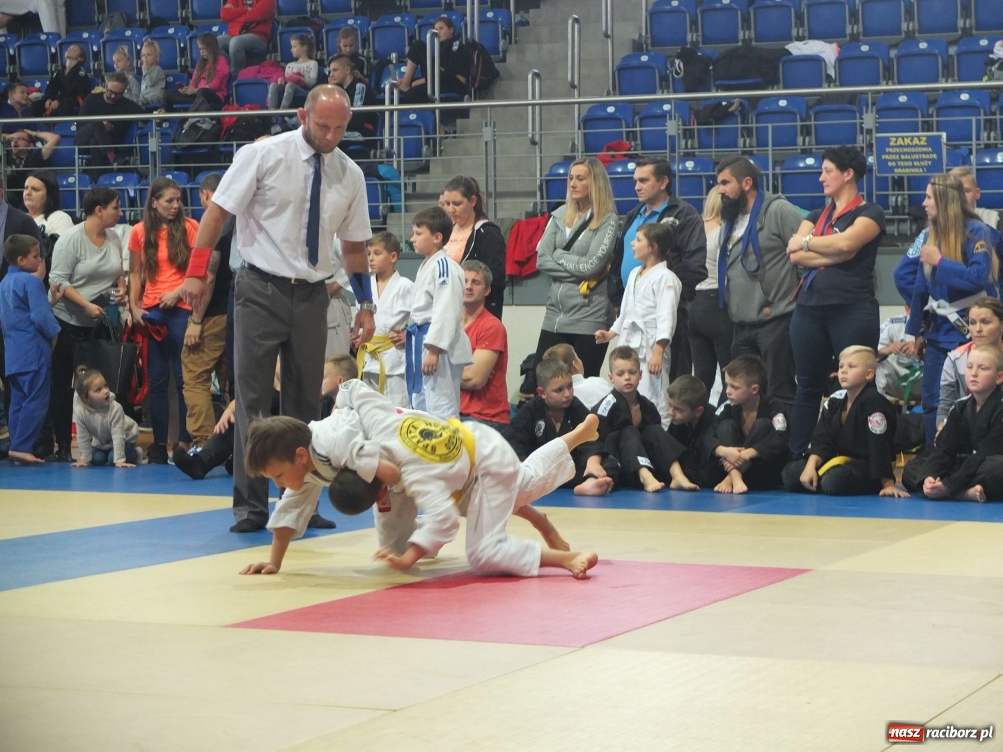 Zdjęcie w galerii na portalu naszraciborz.pl: Najmłodsi Łamatorzy na turnieju w Katowicach wiadomości z regionu