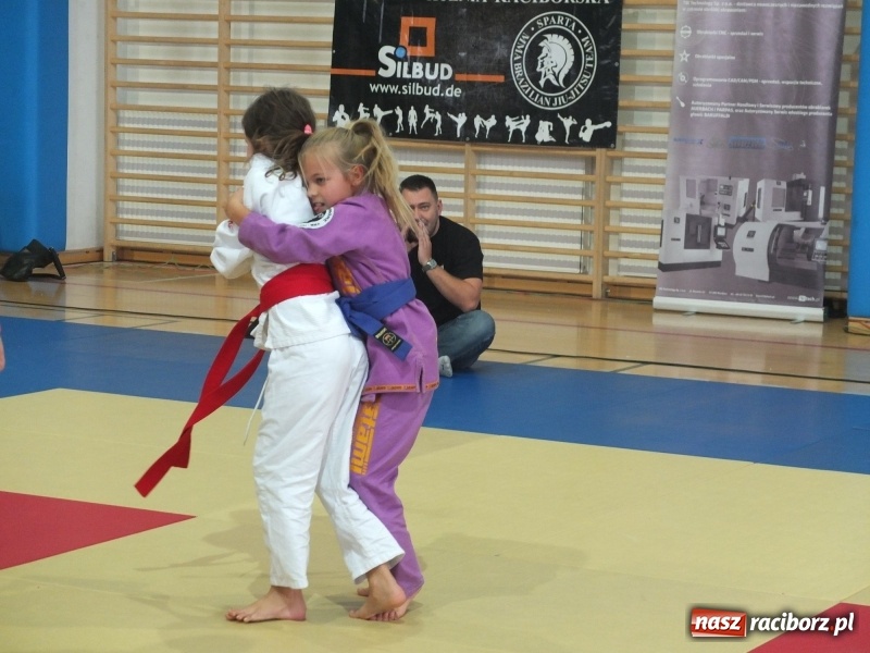 Zdjęcie w galerii na portalu naszraciborz.pl: Najmłodsi Łamatorzy na turnieju w Katowicach wiadomości z regionu