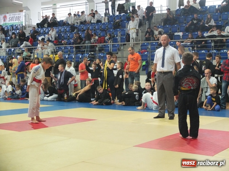 Zdjęcie w galerii na portalu naszraciborz.pl: Najmłodsi Łamatorzy na turnieju w Katowicach wiadomości z regionu