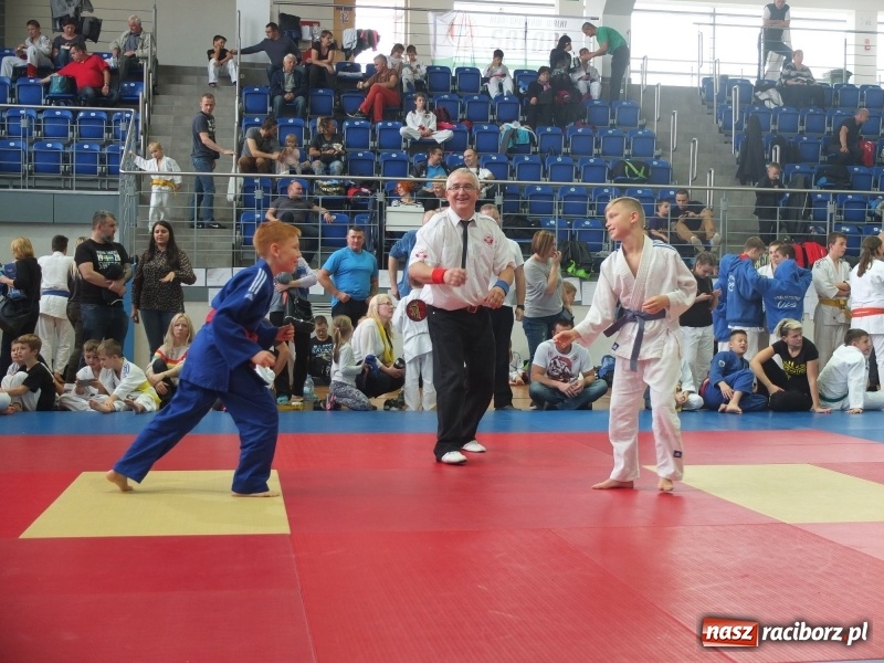 Zdjęcie w galerii na portalu naszraciborz.pl: Najmłodsi Łamatorzy na turnieju w Katowicach wiadomości z regionu