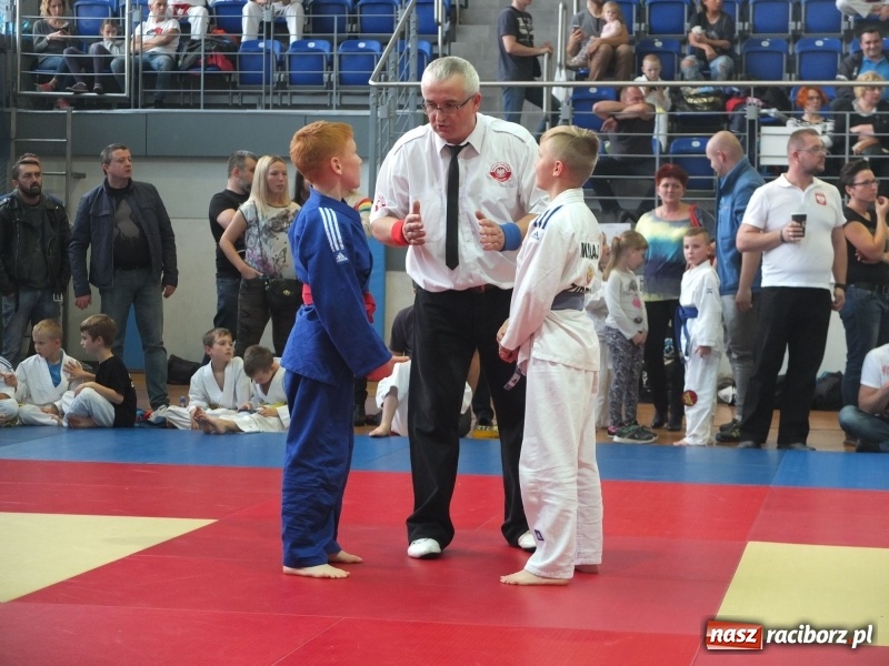 Zdjęcie w galerii na portalu naszraciborz.pl: Najmłodsi Łamatorzy na turnieju w Katowicach wiadomości z regionu