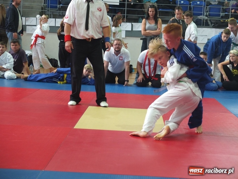 Zdjęcie w galerii na portalu naszraciborz.pl: Najmłodsi Łamatorzy na turnieju w Katowicach wiadomości z regionu