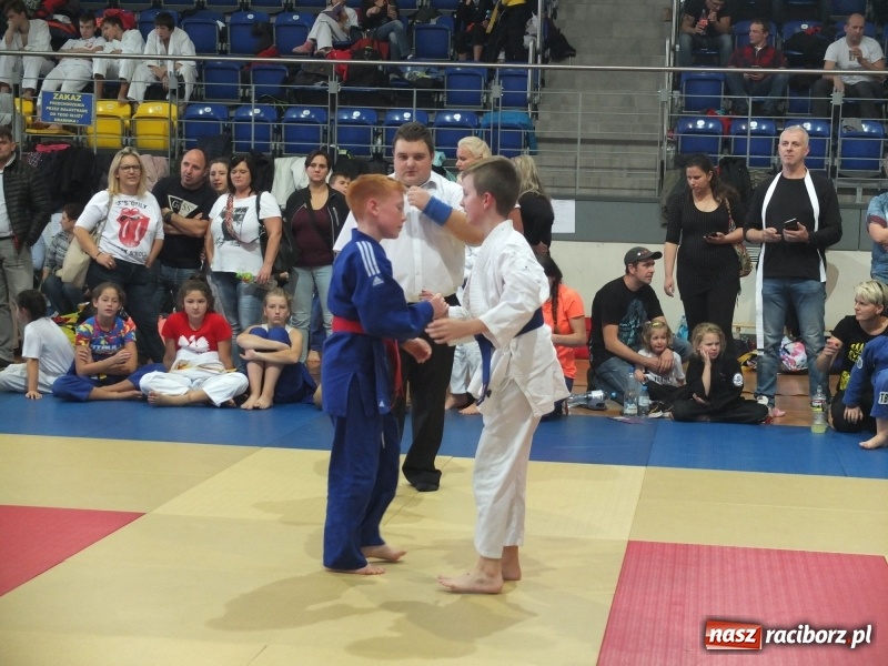 Zdjęcie w galerii na portalu naszraciborz.pl: Najmłodsi Łamatorzy na turnieju w Katowicach wiadomości z regionu