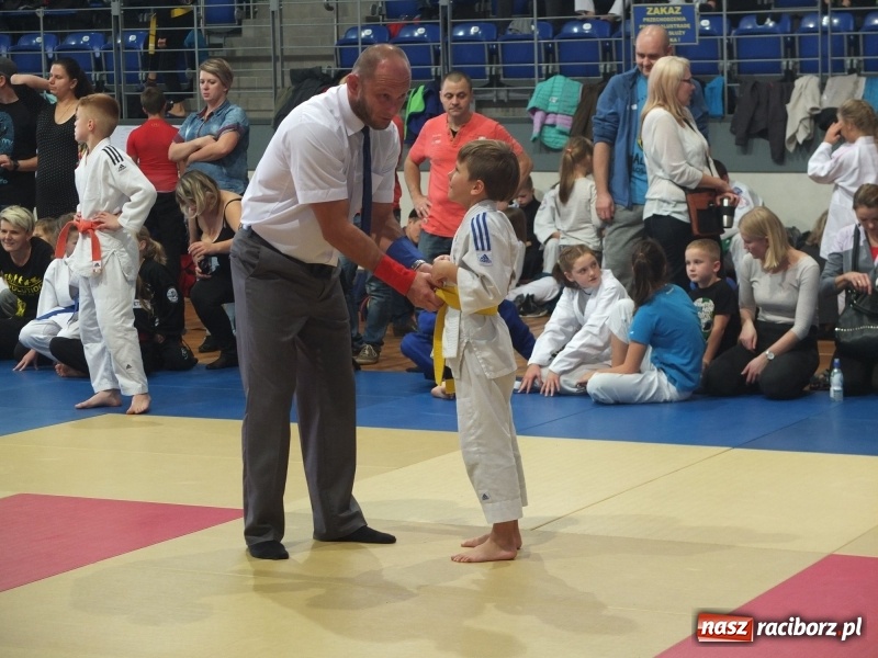 Zdjęcie w galerii na portalu naszraciborz.pl: Najmłodsi Łamatorzy na turnieju w Katowicach wiadomości z regionu