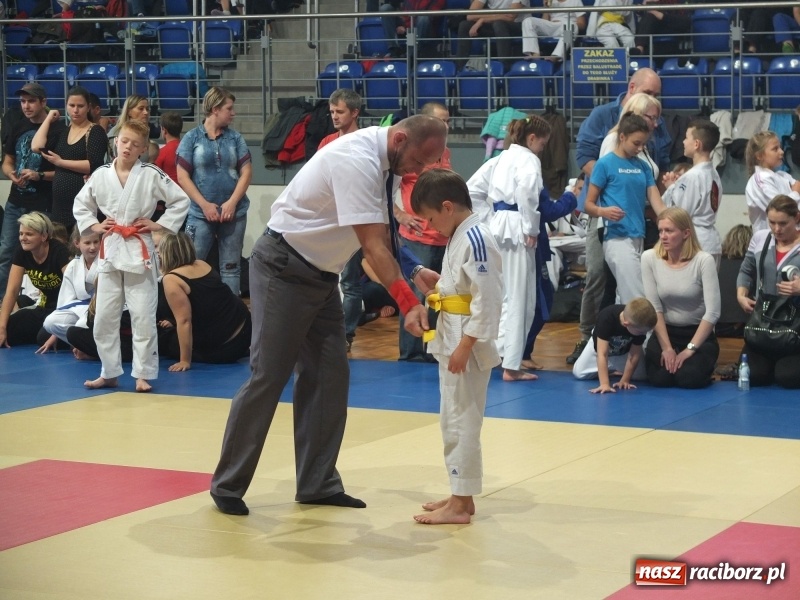 Zdjęcie w galerii na portalu naszraciborz.pl: Najmłodsi Łamatorzy na turnieju w Katowicach wiadomości z regionu