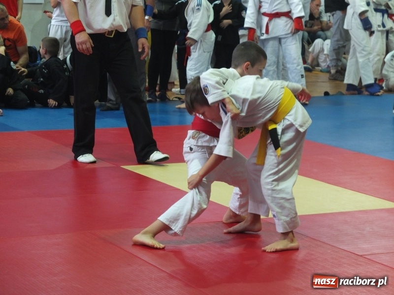 Zdjęcie w galerii na portalu naszraciborz.pl: Najmłodsi Łamatorzy na turnieju w Katowicach wiadomości z regionu