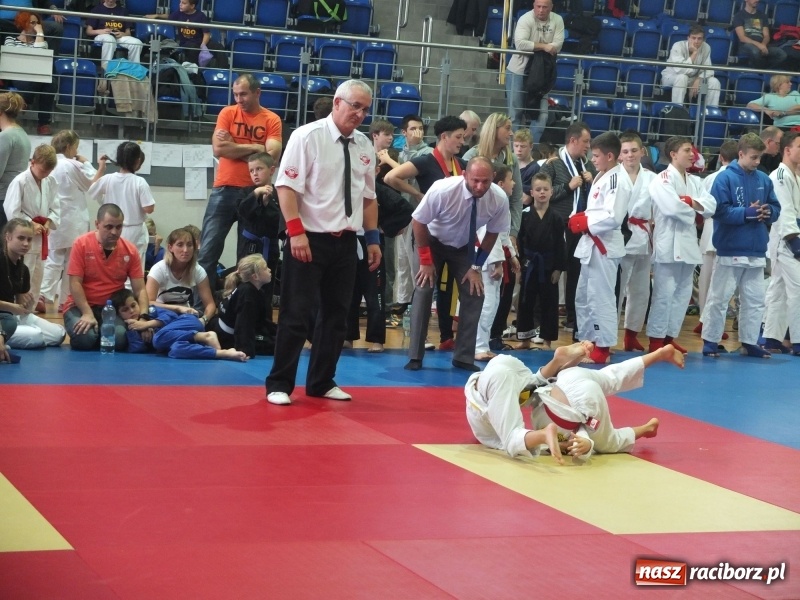 Zdjęcie w galerii na portalu naszraciborz.pl: Najmłodsi Łamatorzy na turnieju w Katowicach wiadomości z regionu