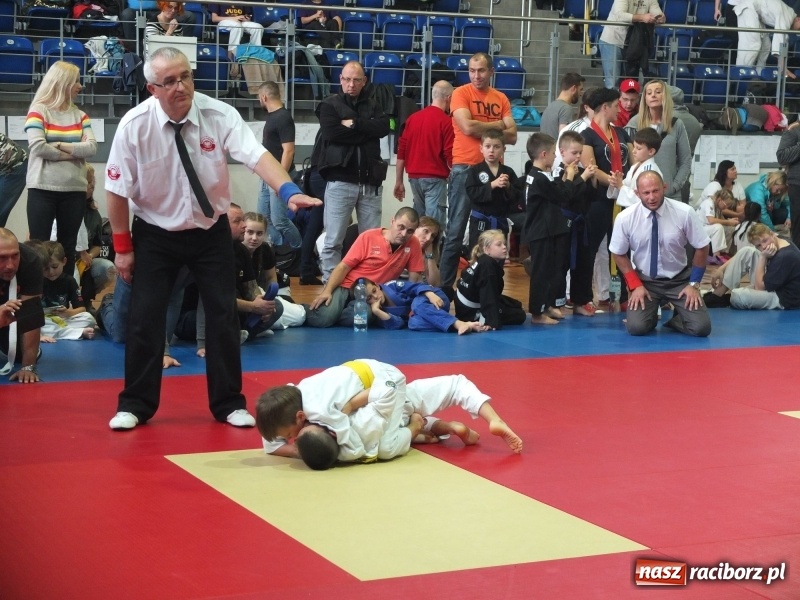 Zdjęcie w galerii na portalu naszraciborz.pl: Najmłodsi Łamatorzy na turnieju w Katowicach wiadomości z regionu