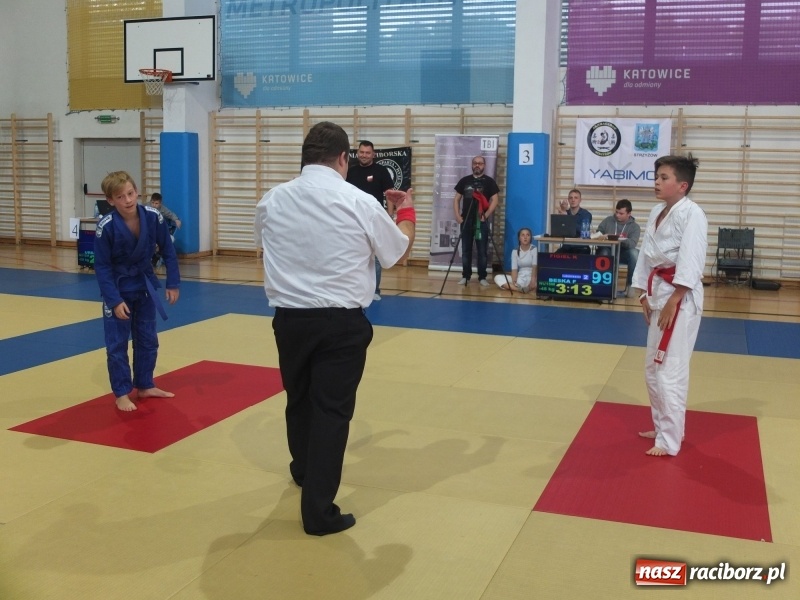 Zdjęcie w galerii na portalu naszraciborz.pl: Najmłodsi Łamatorzy na turnieju w Katowicach wiadomości z regionu