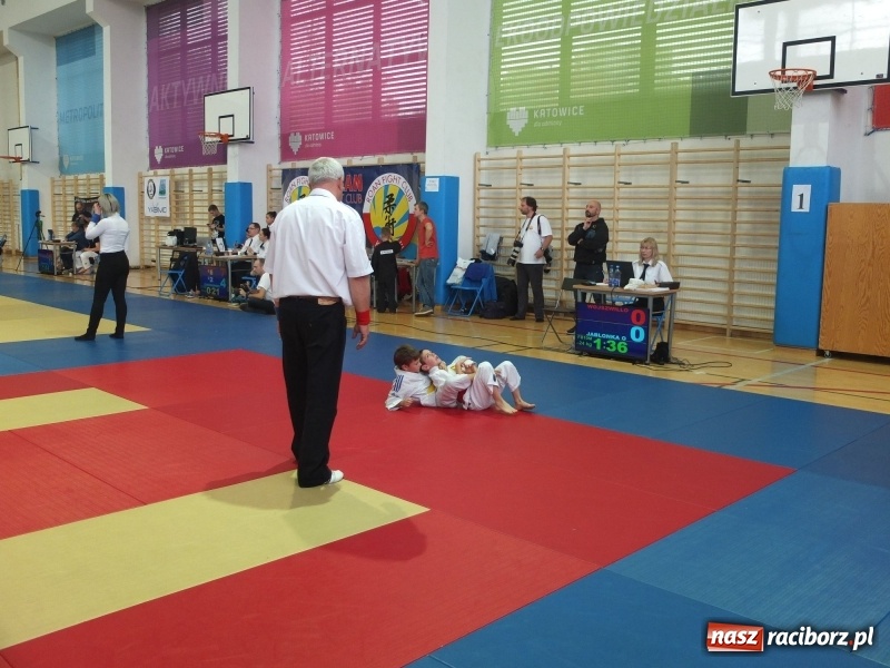 Zdjęcie w galerii na portalu naszraciborz.pl: Najmłodsi Łamatorzy na turnieju w Katowicach wiadomości z regionu