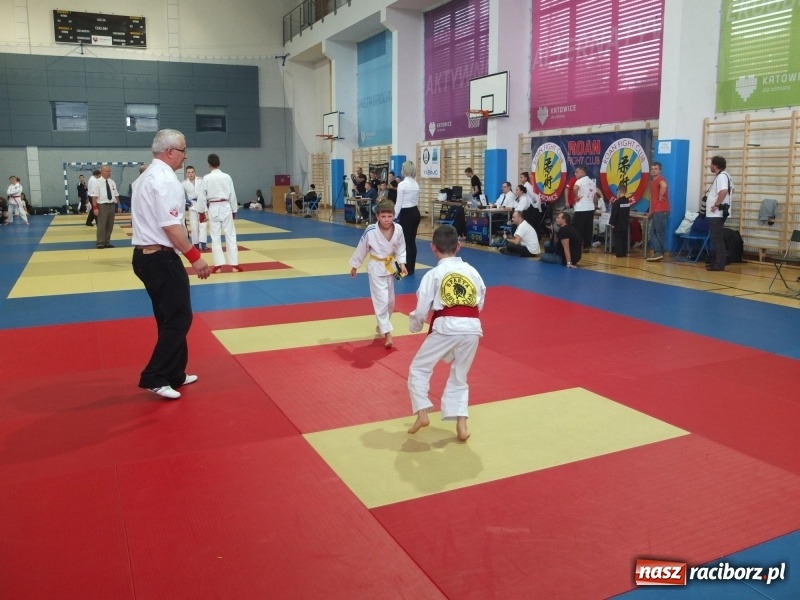 Zdjęcie w galerii na portalu naszraciborz.pl: Najmłodsi Łamatorzy na turnieju w Katowicach wiadomości z regionu