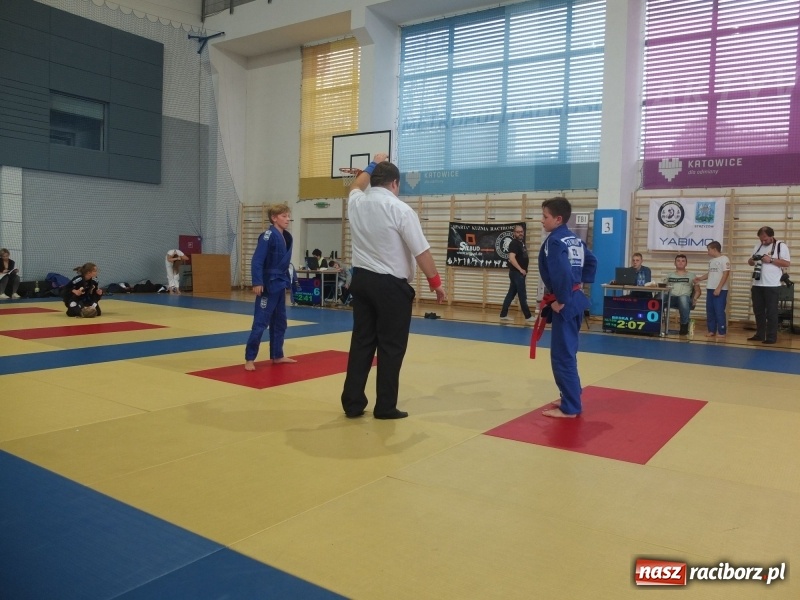 Zdjęcie w galerii na portalu naszraciborz.pl: Najmłodsi Łamatorzy na turnieju w Katowicach wiadomości z regionu