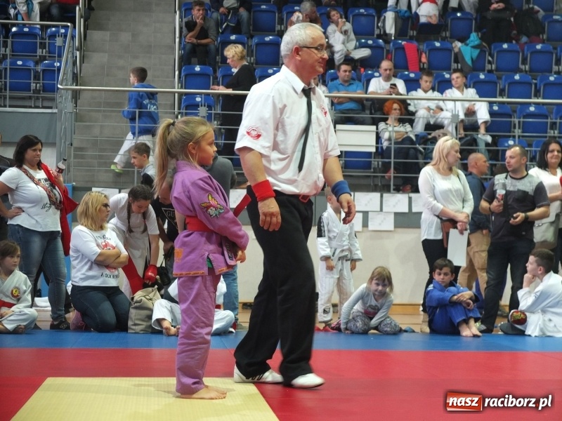 Zdjęcie w galerii na portalu naszraciborz.pl: Najmłodsi Łamatorzy na turnieju w Katowicach wiadomości z regionu