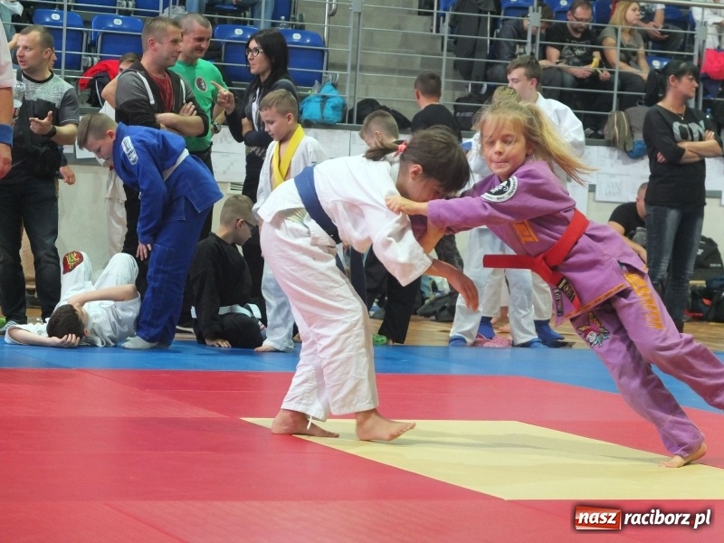 Zdjęcie w galerii na portalu naszraciborz.pl: Najmłodsi Łamatorzy na turnieju w Katowicach wiadomości z regionu