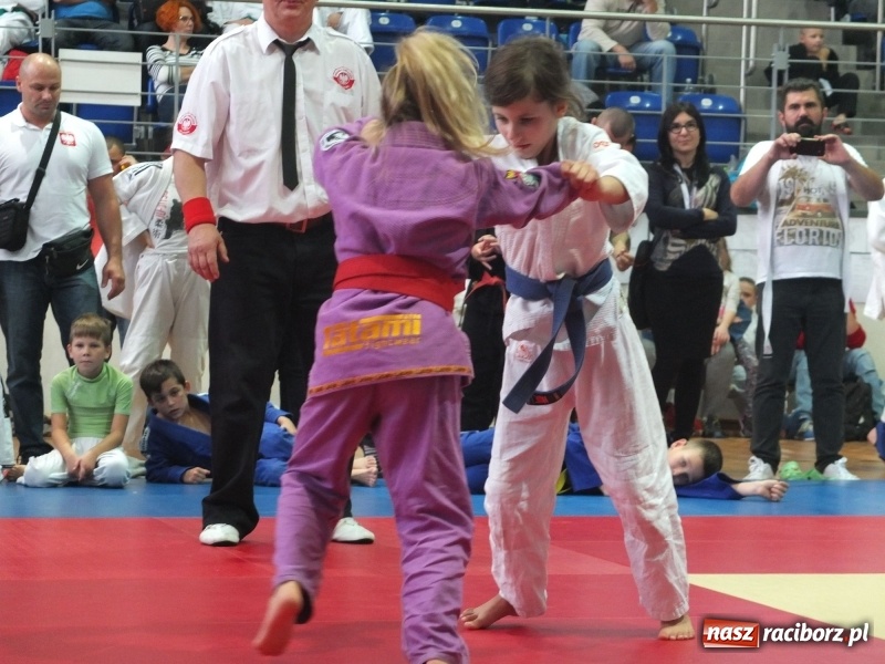 Zdjęcie w galerii na portalu naszraciborz.pl: Najmłodsi Łamatorzy na turnieju w Katowicach wiadomości z regionu