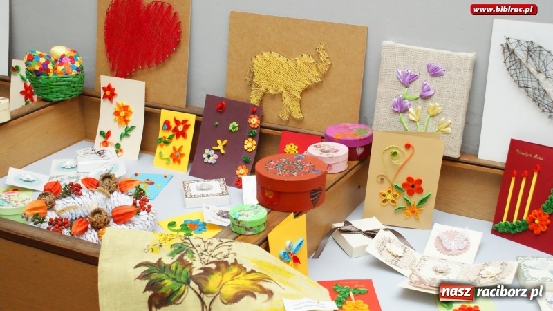 Zdjęcie w galerii na portalu naszraciborz.pl: Wernisaż wystawy Stowarzyszenia PERSONA w raciborskiej bibliotece wiadomości z regionu