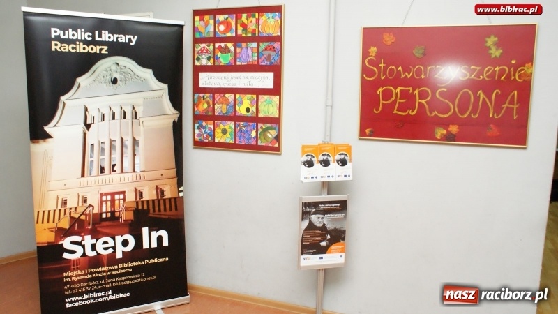 Zdjęcie w galerii na portalu naszraciborz.pl: Wernisaż wystawy Stowarzyszenia PERSONA w raciborskiej bibliotece wiadomości z regionu