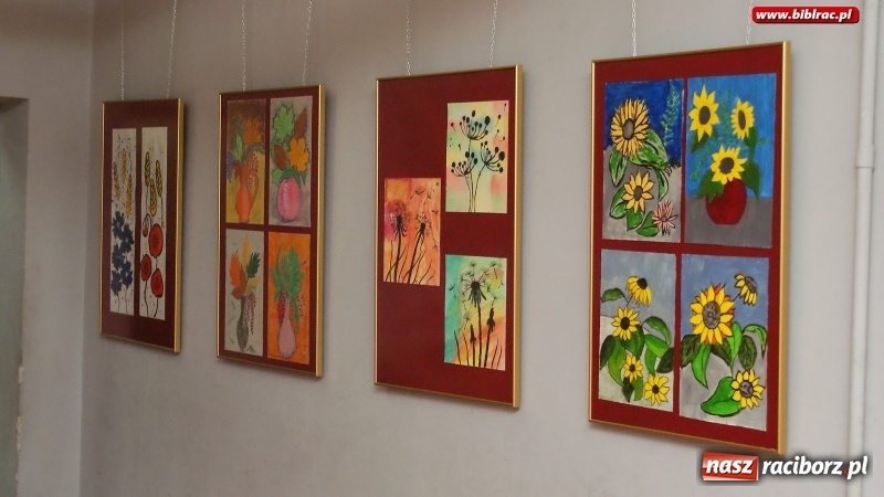 Zdjęcie w galerii na portalu naszraciborz.pl: Wernisaż wystawy Stowarzyszenia PERSONA w raciborskiej bibliotece wiadomości z regionu