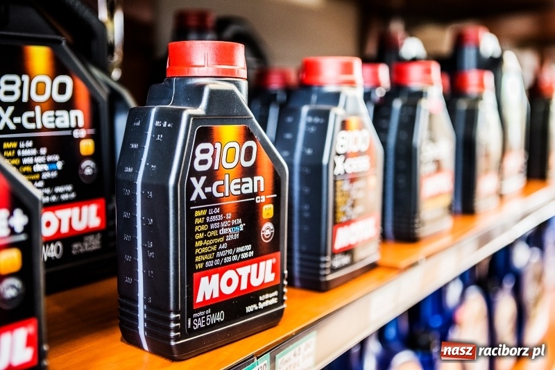 Zdjęcie w galerii na portalu naszraciborz.pl: Sklep motoryzacyjny Auto-Części Bogdan Derkowski zaprasza wszystkich klientów, tych stałych jak i nowych pod nowy adres wiadomości z regionu