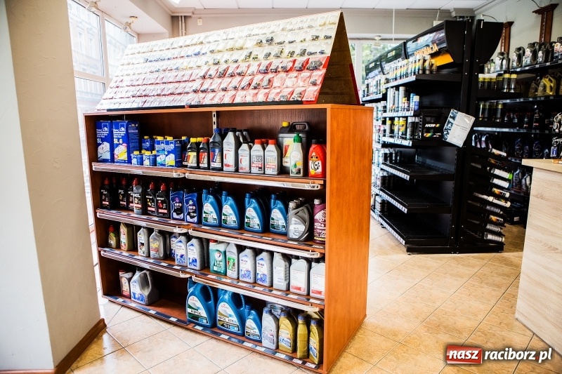 Zdjęcie w galerii na portalu naszraciborz.pl: Sklep motoryzacyjny Auto-Części Bogdan Derkowski zaprasza wszystkich klientów, tych stałych jak i nowych pod nowy adres wiadomości z regionu