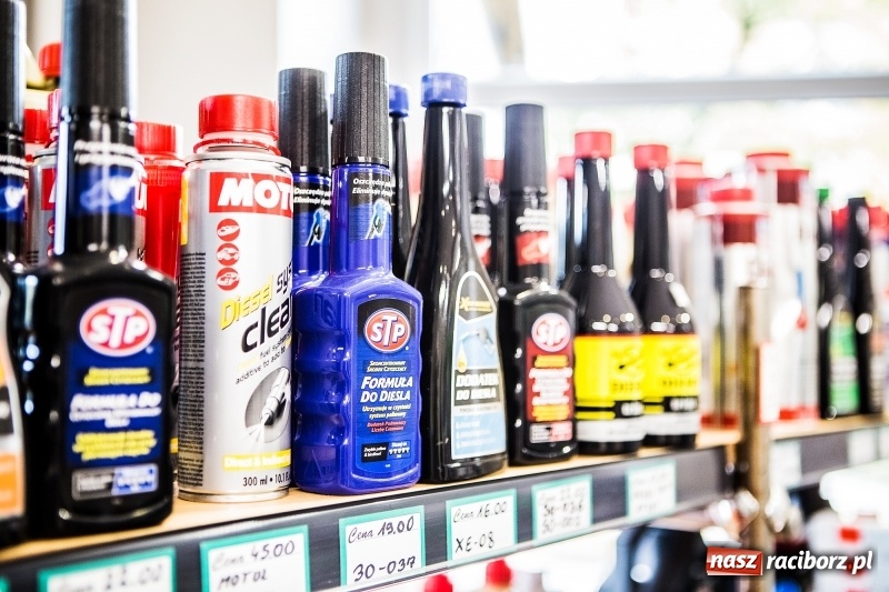 Zdjęcie w galerii na portalu naszraciborz.pl: Sklep motoryzacyjny Auto-Części Bogdan Derkowski zaprasza wszystkich klientów, tych stałych jak i nowych pod nowy adres wiadomości z regionu