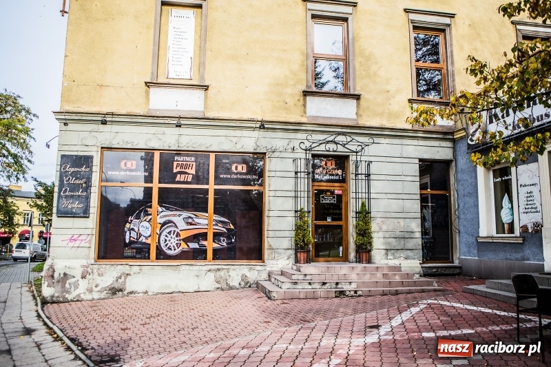 Zdjęcie w galerii na portalu naszraciborz.pl: Sklep motoryzacyjny Auto-Części Bogdan Derkowski zaprasza wszystkich klientów, tych stałych jak i nowych pod nowy adres wiadomości z regionu