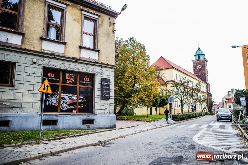 Zdjęcie w galerii na portalu naszraciborz.pl: Sklep motoryzacyjny Auto-Części Bogdan Derkowski zaprasza wszystkich klientów, tych stałych jak i nowych pod nowy adres wiadomości z regionu