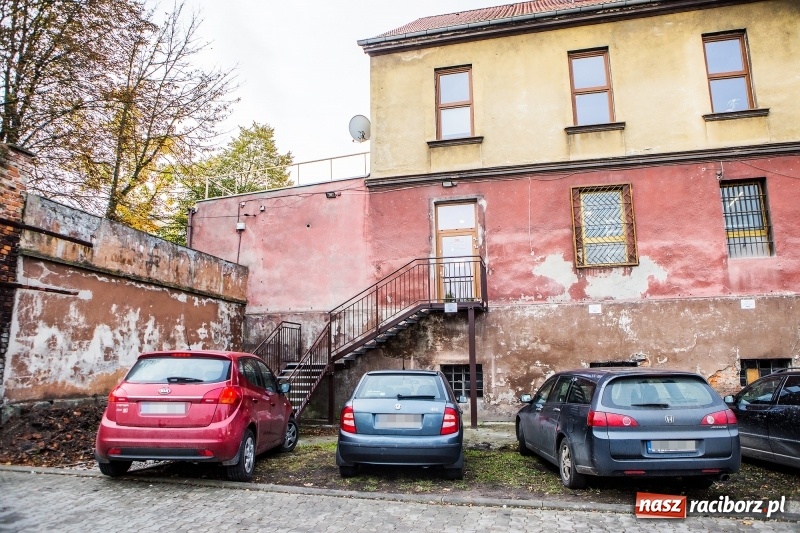 Zdjęcie w galerii na portalu naszraciborz.pl: Sklep motoryzacyjny Auto-Części Bogdan Derkowski zaprasza wszystkich klientów, tych stałych jak i nowych pod nowy adres wiadomości z regionu