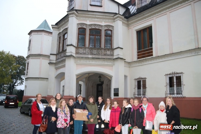 Zdjęcie w galerii na portalu naszraciborz.pl: Uczniowie z Nędzy z kolegami z Czech odkrywają tradycje kulinarne swoich babć wiadomości z regionu