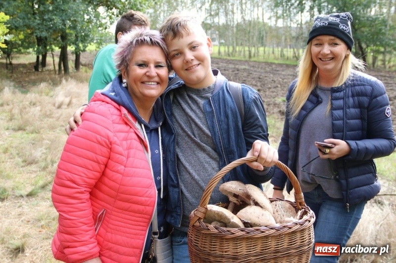 Zdjęcie w galerii na portalu naszraciborz.pl: Uczniowie z Nędzy z kolegami z Czech odkrywają tradycje kulinarne swoich babć wiadomości z regionu