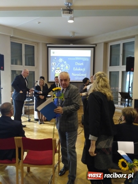 Zdjęcie w galerii na portalu naszraciborz.pl: 36 nauczycieli z nagrodami Marszałka. Wśród nagrodzonych nauczyciele z naszych szkół! wiadomości z regionu