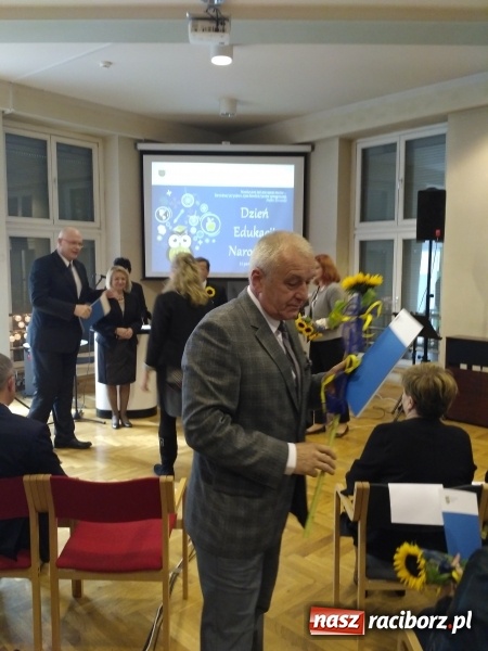 Zdjęcie w galerii na portalu naszraciborz.pl: 36 nauczycieli z nagrodami Marszałka. Wśród nagrodzonych nauczyciele z naszych szkół! wiadomości z regionu