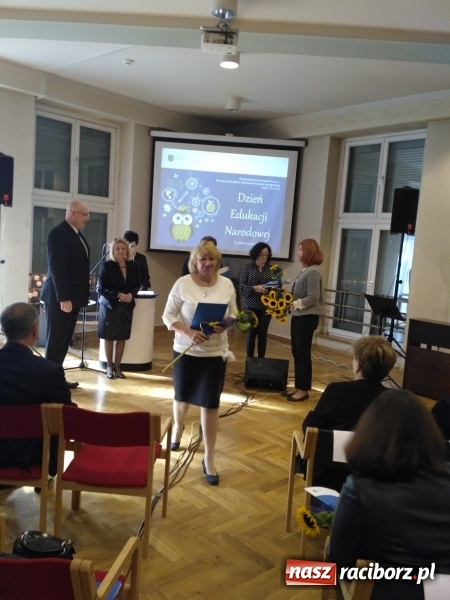 Zdjęcie w galerii na portalu naszraciborz.pl: 36 nauczycieli z nagrodami Marszałka. Wśród nagrodzonych nauczyciele z naszych szkół! wiadomości z regionu