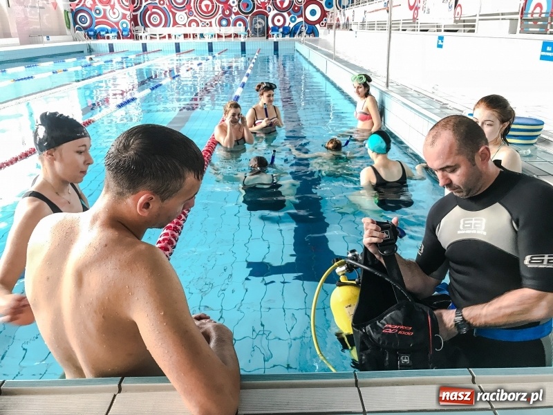 Zdjęcie w galerii na portalu naszraciborz.pl: Hachi'ko na zajęciach w raciborskiej PWSZ  wiadomości z regionu