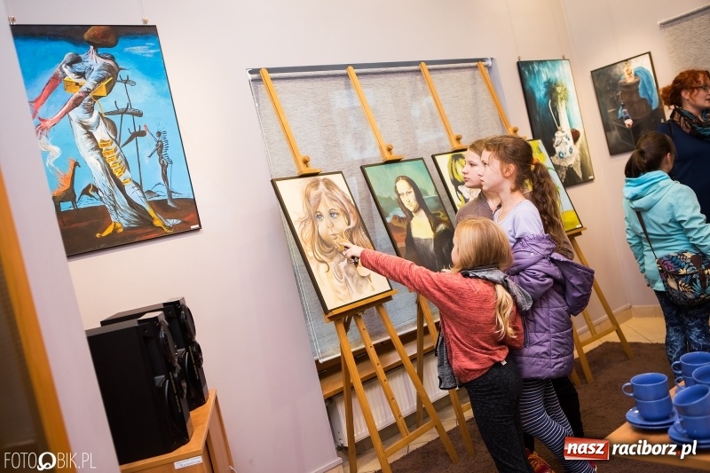 Zdjęcie w galerii na portalu naszraciborz.pl: Nowa wystawa w Galerii OBOK wiadomości z regionu