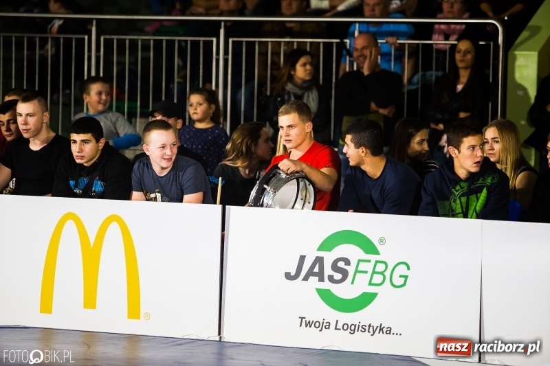 Zdjęcie w galerii na portalu naszraciborz.pl: MKZ Unia Racibórz pokonała Budowlanych Łódź. Świetny rzut Mateusza Zybały wiadomości z regionu
