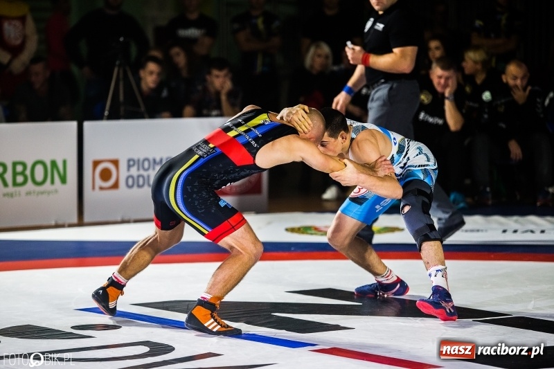 Zdjęcie w galerii na portalu naszraciborz.pl: MKZ Unia Racibórz pokonała Budowlanych Łódź. Świetny rzut Mateusza Zybały wiadomości z regionu